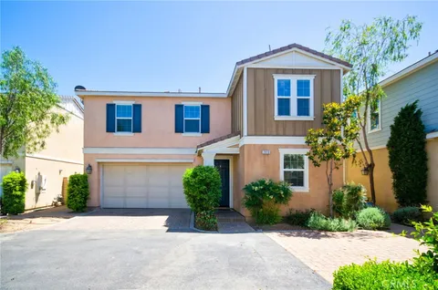 2910 E Via Terrano, Ontario, CA 91764 - MLS#: TR25109884