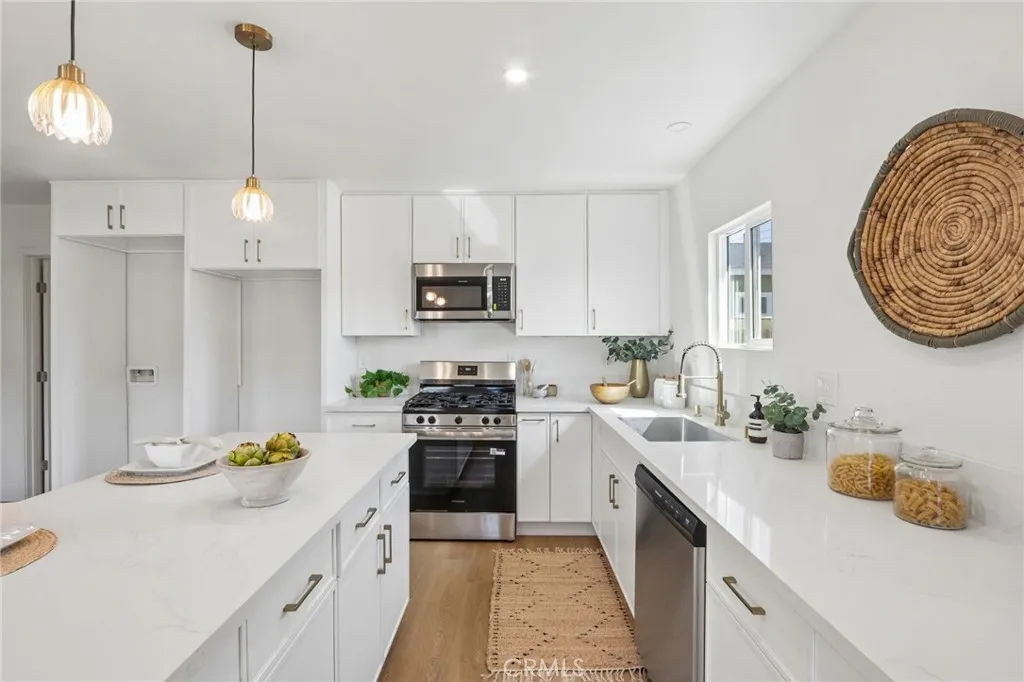 Additional image 38 of 3961 Rockwood St, Los Angeles, CA 90063