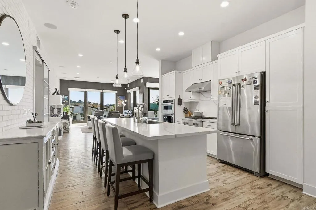 Additional image 4 of 8571 Aspect Dr, San Diego, CA 92108