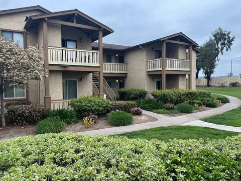 1423 Graves Avenue Unit 134, El Cajon, CA MLS: NDP2504022