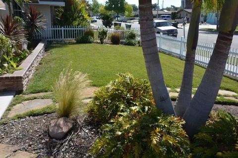 302 Princeton Drive, Costa Mesa, CA MLS: NP25080138