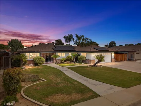 7604 Kimberly Avenue, Bakersfield, CA MLS: SR25100828