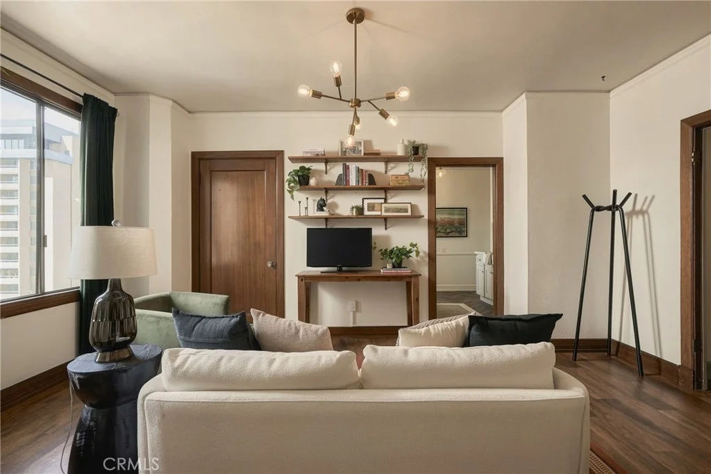 315 W 3rd St Unit 401, Long Beach, CA 90802
