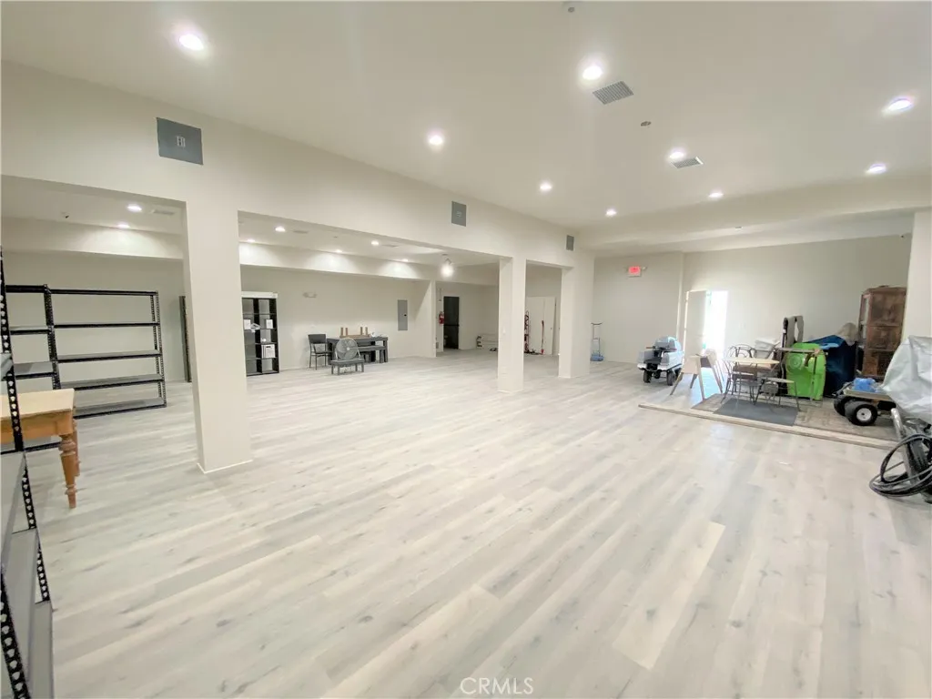 1300 Pacific Coast Hwy  