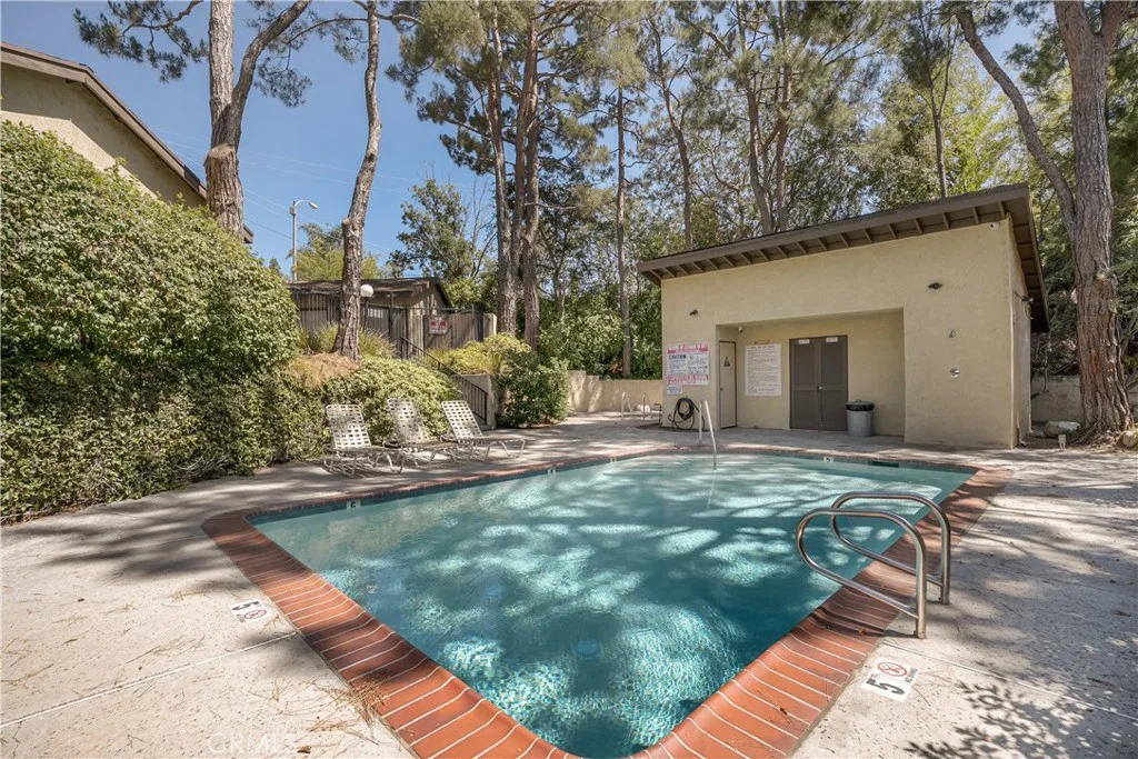 1054 Seco Street Unit 106, Pasadena, CA 91103