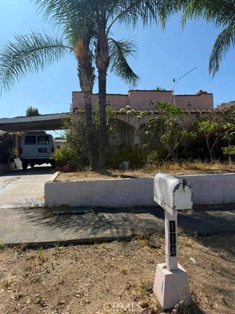 114 Davis St, Lake Elsinore, CA 92530