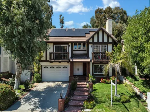 24527 Indian Hill Lane, West Hills, CA MLS: SR25103050