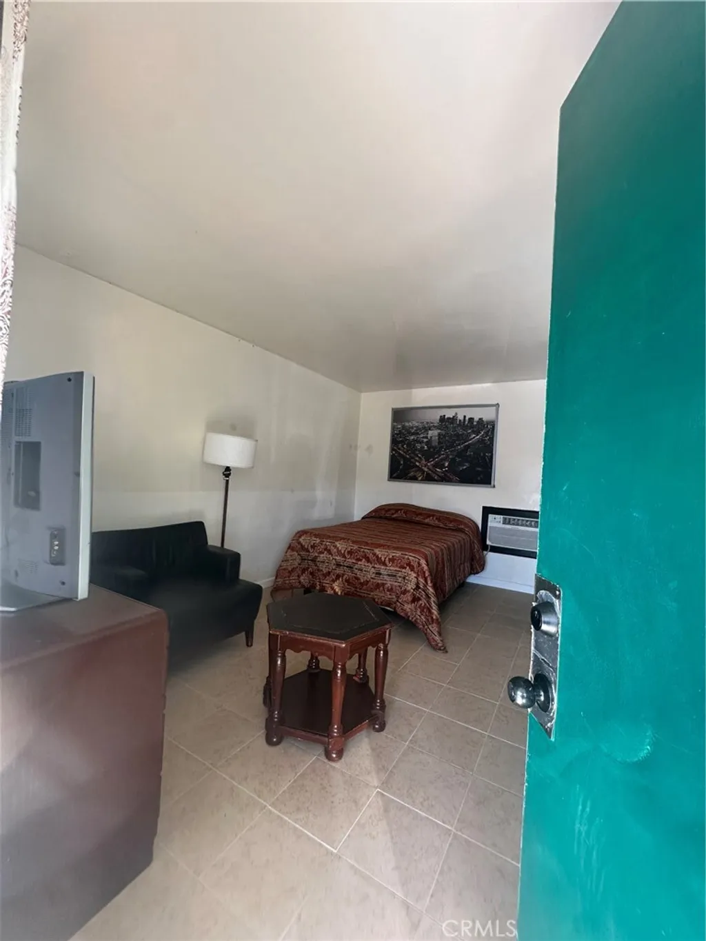 5650 Holt Boulevard, Montclair, CA 91763