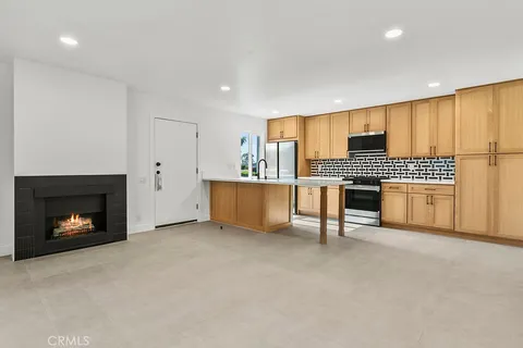 2835 S Fairview Street Unit C, Santa Ana, CA MLS: PW25102465
