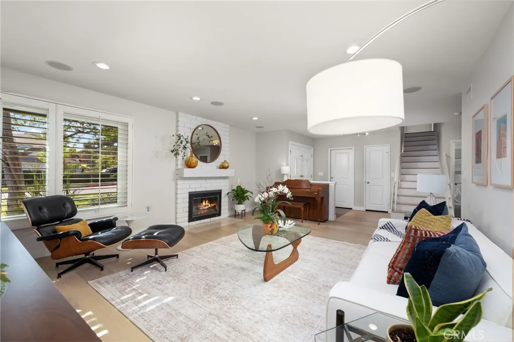 Additional image 66 of 348 N Mountain Ave, Monrovia, CA 91016