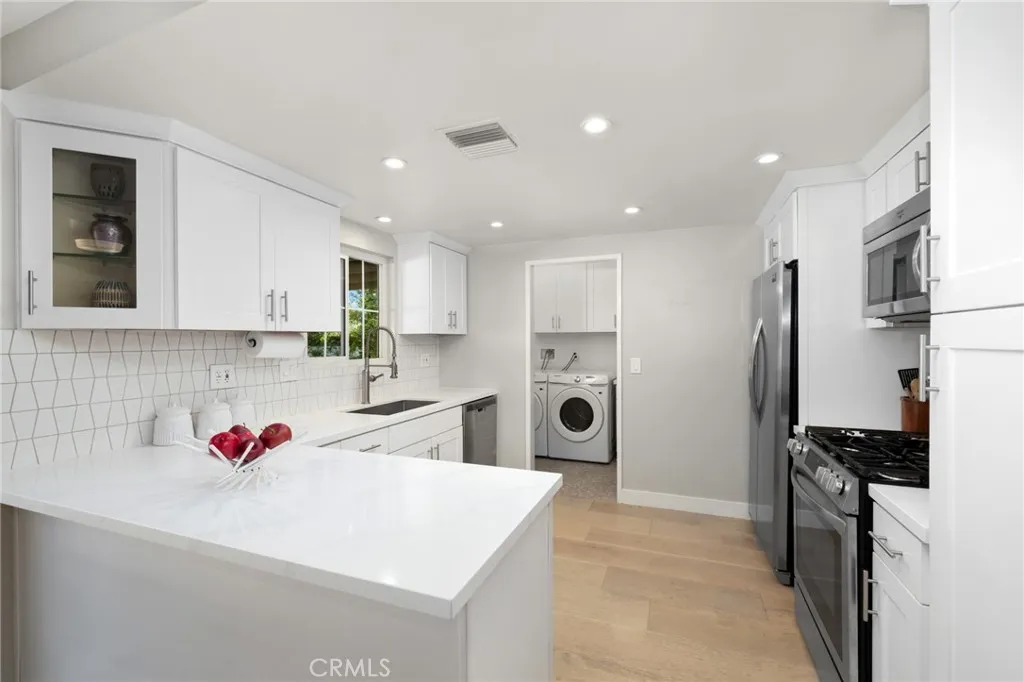 Additional image 73 of 348 N Mountain Ave, Monrovia, CA 91016