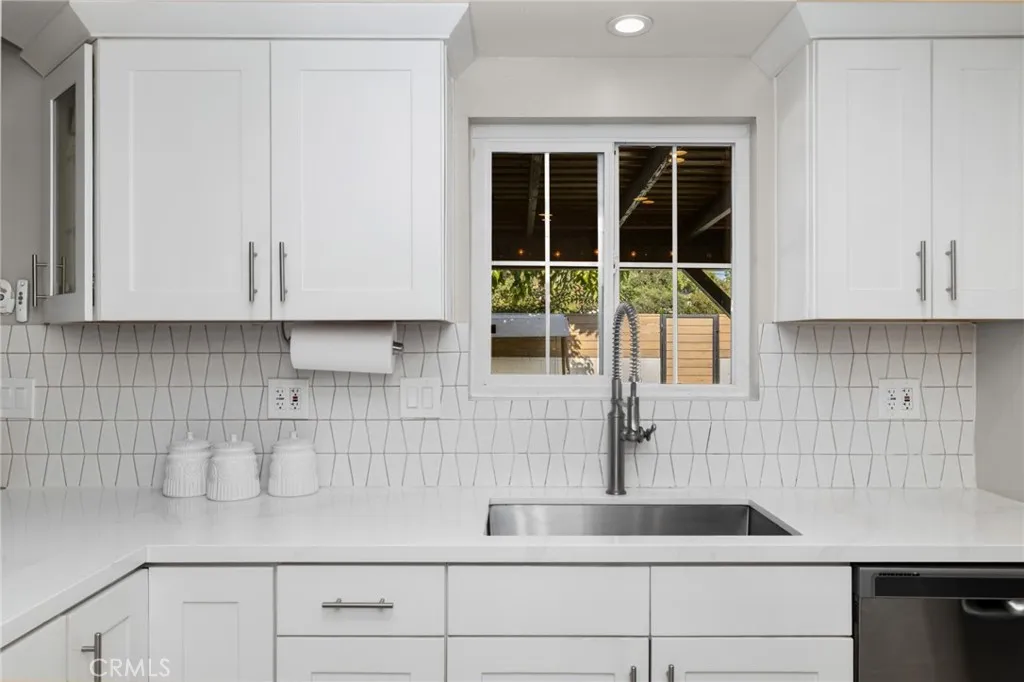 Additional image 76 of 348 N Mountain Ave, Monrovia, CA 91016