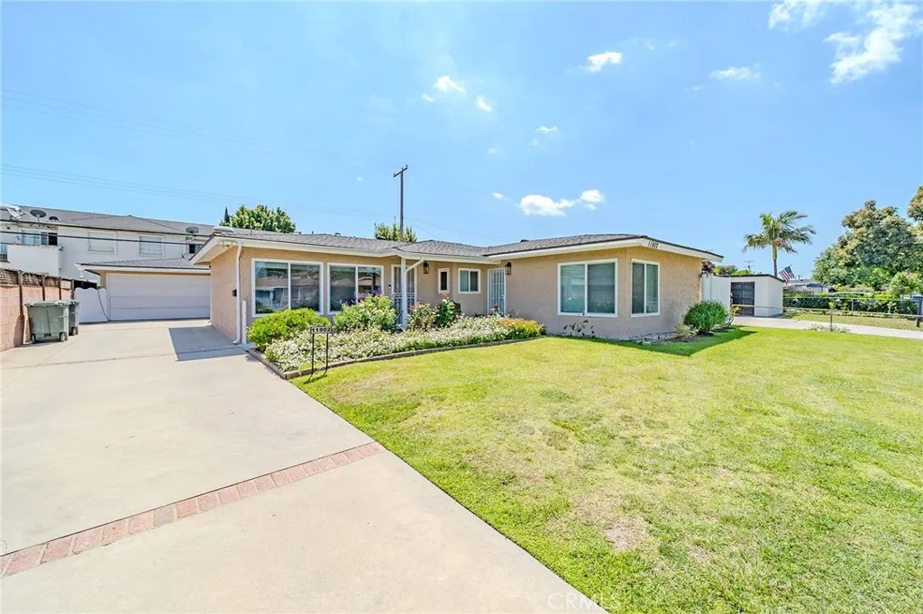 Additional image 31 of 11902 206th St, Lakewood, CA 90715