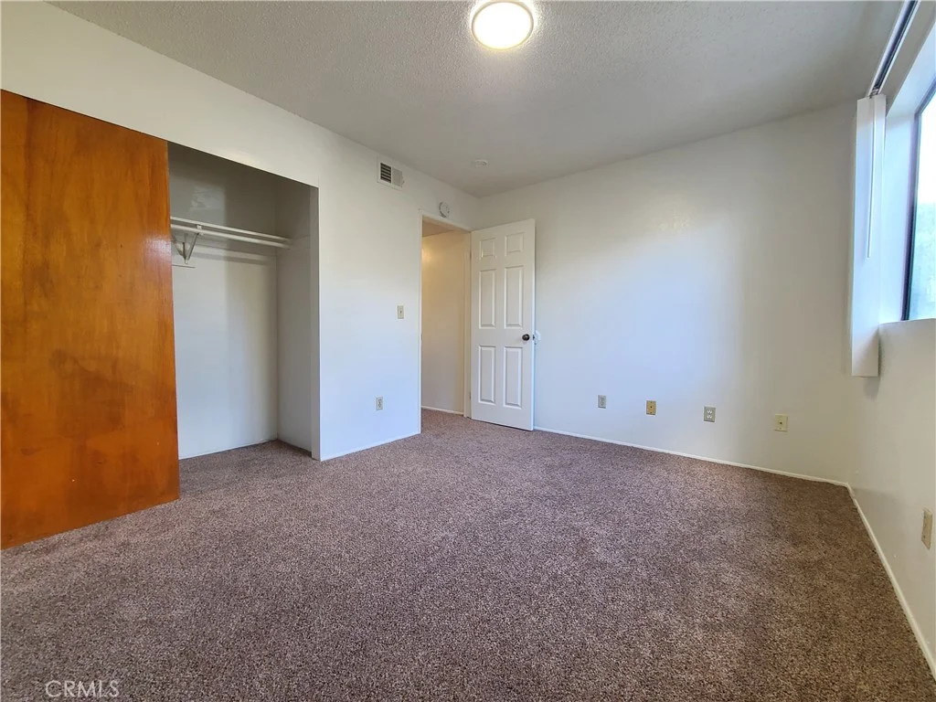 695 Massachusetts Avenue Unit B, Beaumont, CA 92223