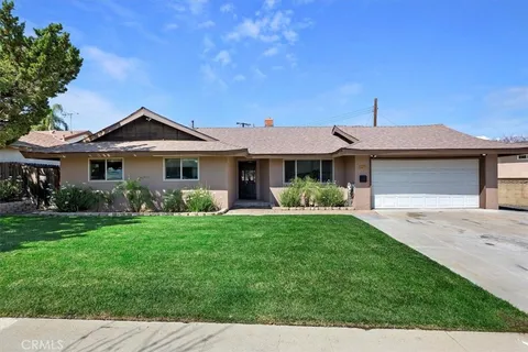 489 Raymor Avenue, Corona, CA 92879 - MLS#: IG25051507