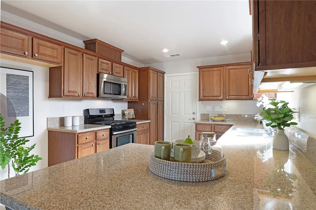 Additional image 17 of 14059 Carlton Lane, Sylmar, CA 91342