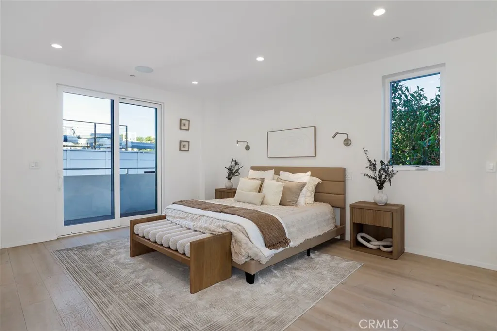 Additional image 96 of 2309 Cove Avenue, Los Angeles, CA 90039
