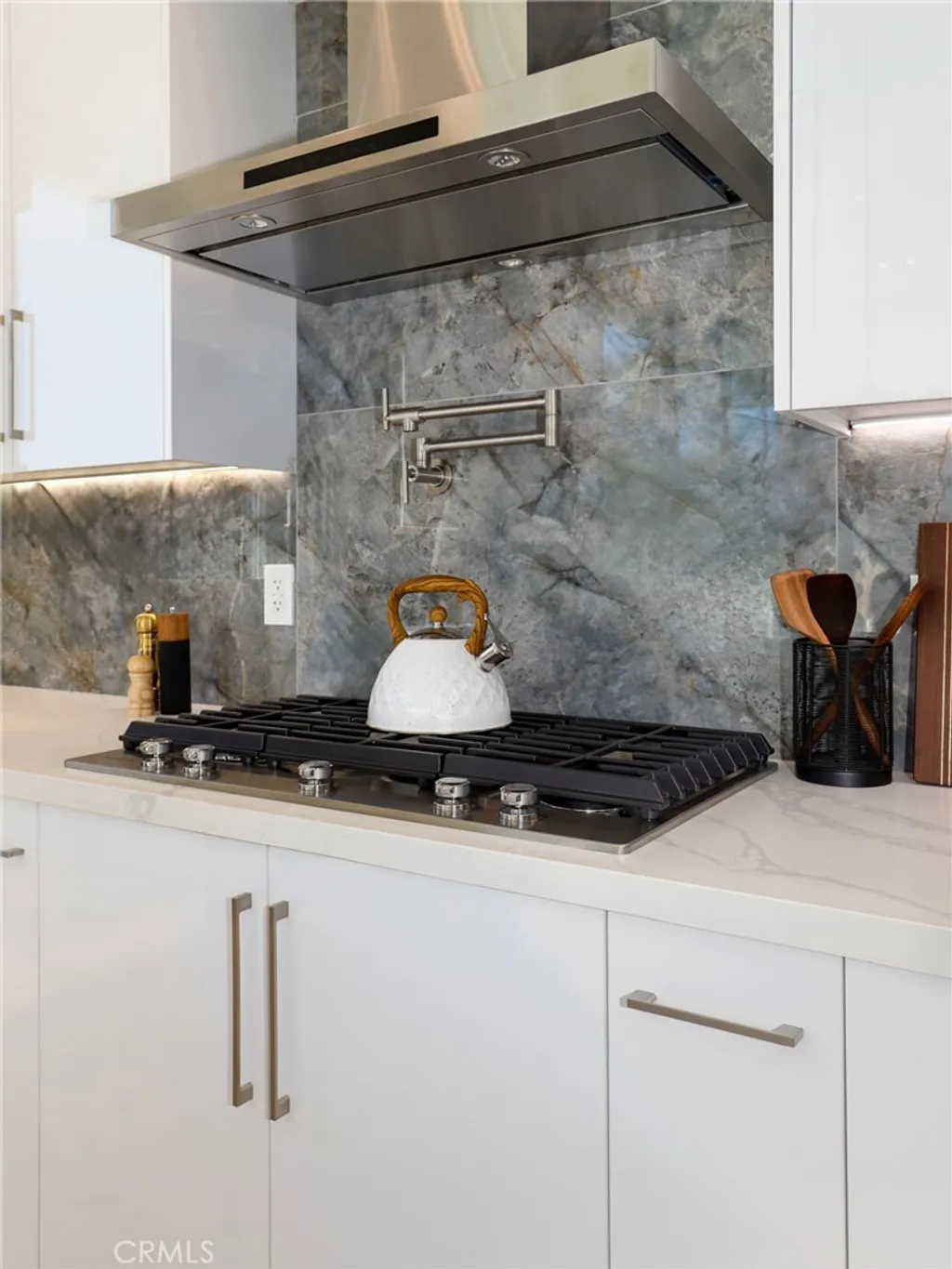 Additional image 20 of 2309 Cove Avenue, Los Angeles, CA 90039