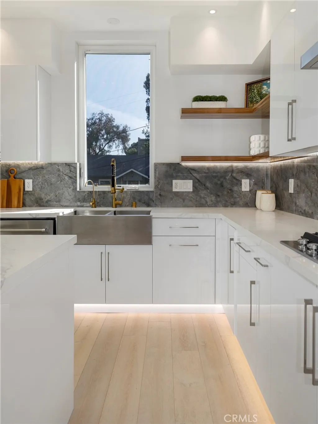 Additional image 19 of 2309 Cove Avenue, Los Angeles, CA 90039