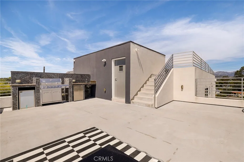 Additional image 120 of 2309 Cove Avenue, Los Angeles, CA 90039