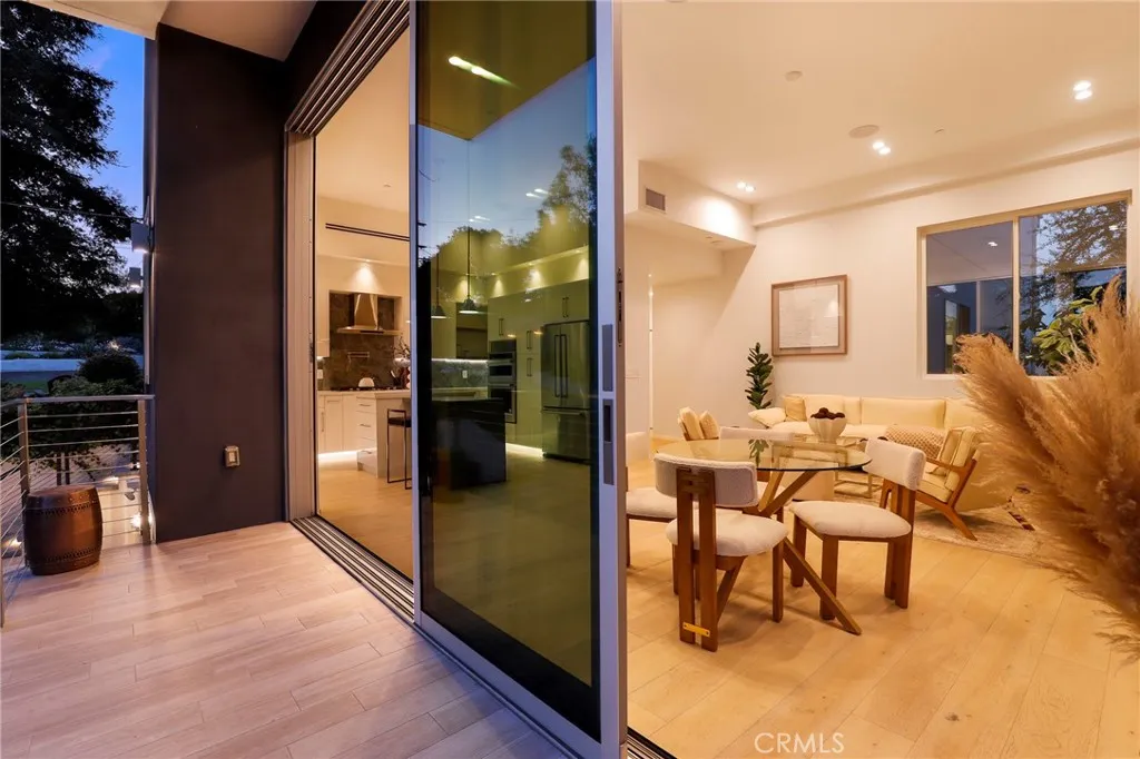 Additional image 56 of 2309 Cove Avenue, Los Angeles, CA 90039