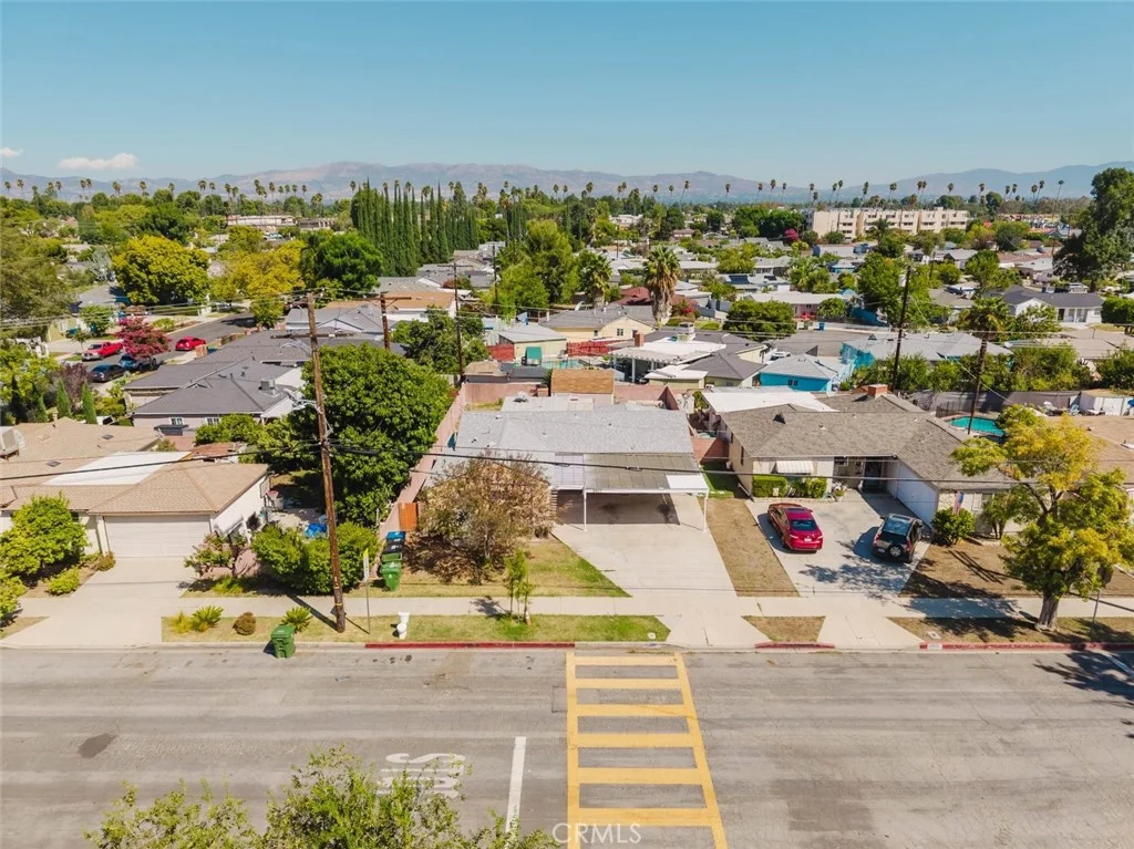 19427 Hart Street, Reseda, CA 91335