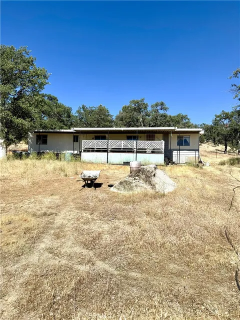 Property image for 18216 Thompson Canyon Avenue, Caliente, CA 93518