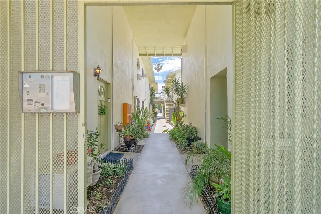 Additional image 20 of 13520 Victory Blvd, Van Nuys, CA 91401