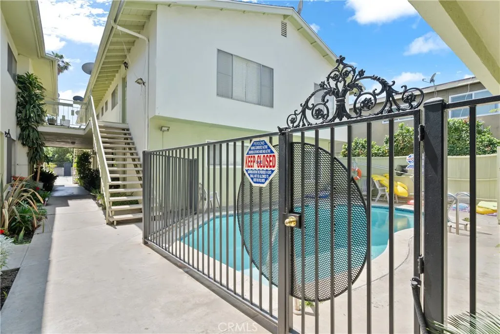 Additional image 18 of 13520 Victory Blvd, Van Nuys, CA 91401