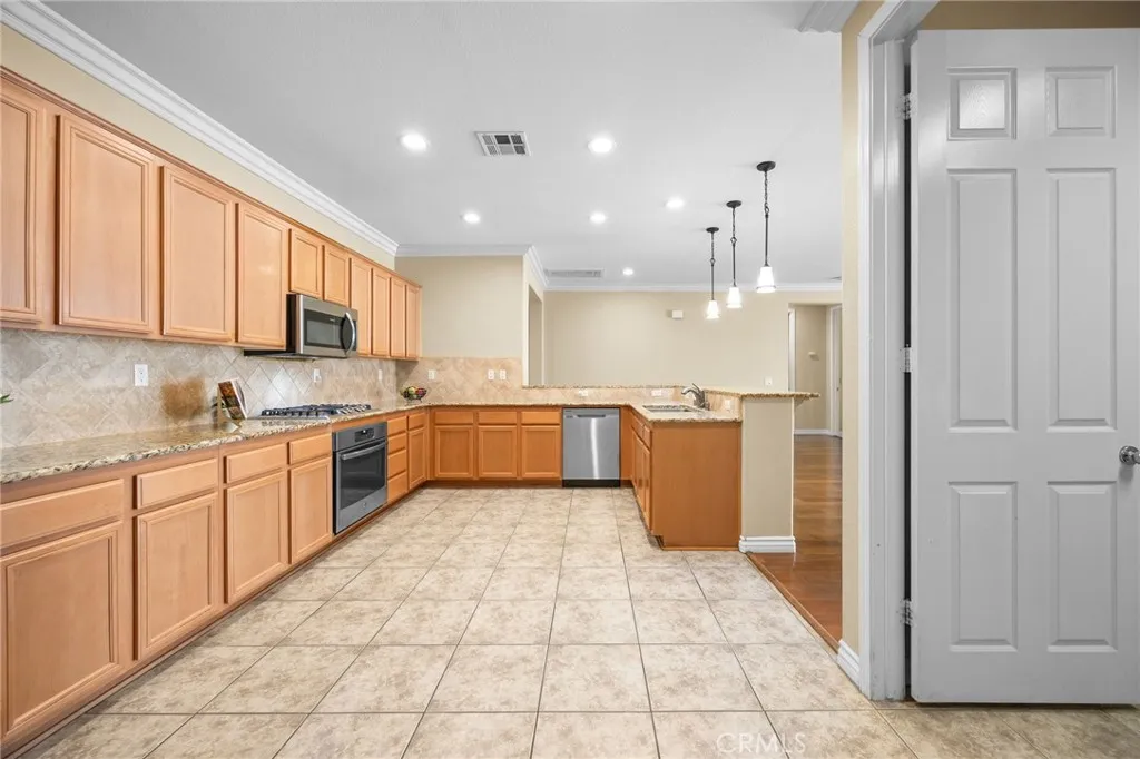 Additional image 19 of 1464 Petunia Court, Beaumont, CA 92223