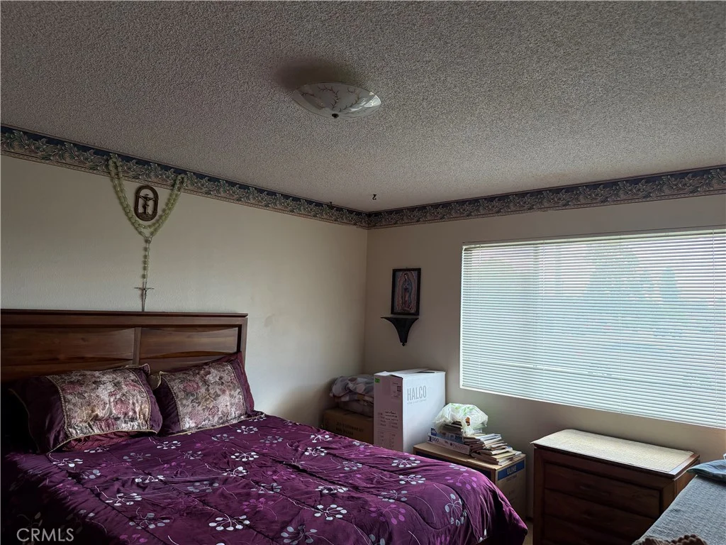 672 Central Avenue W, Hemet, CA 92543