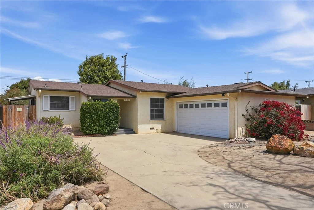 527 E Mariposa Way, Santa Maria, CA 93454