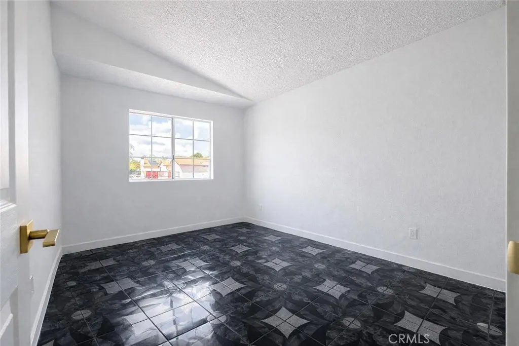 Additional image 73 of 359 Bahia Street, Perris, CA 92571