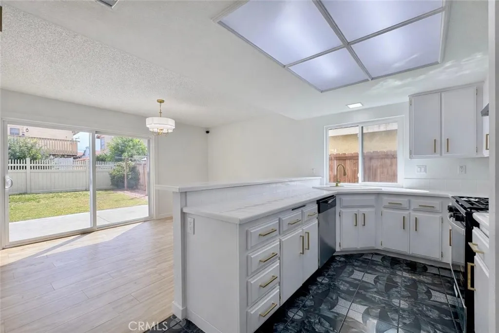 Additional image 7 of 359 Bahia Street, Perris, CA 92571