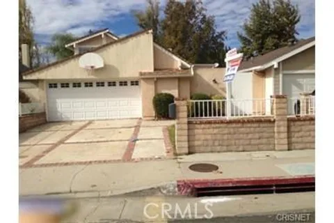 5771 Lake Lindero Drive, Agoura Hills, CA MLS: SR25039669