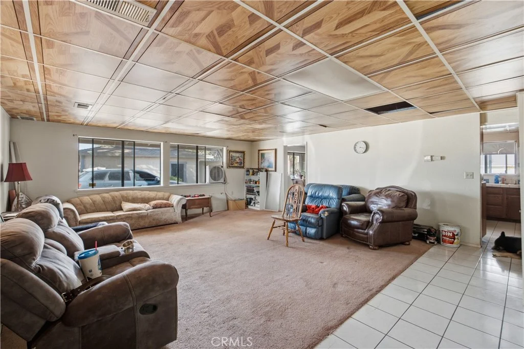 9519 Maple Ave, Hesperia, CA 92345 photo 3