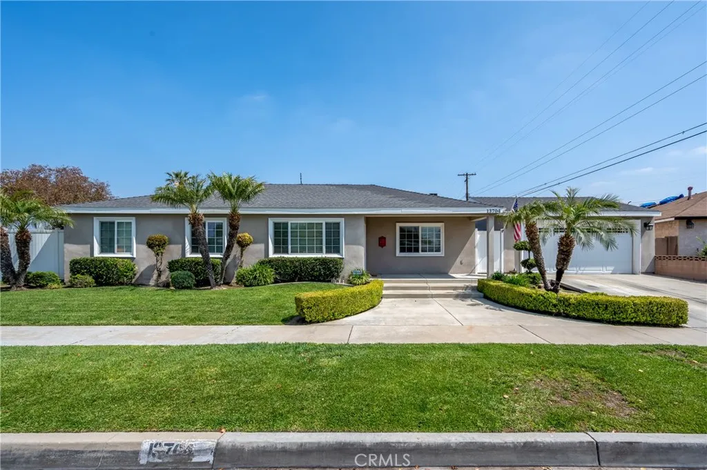 13704 Gardenland Avenue, Bellflower, CA 90706