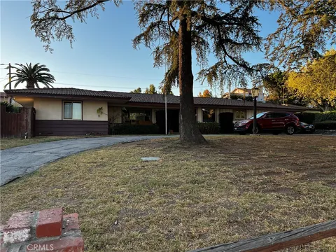 319 Tocino Drive, Duarte, CA MLS: AR25043707