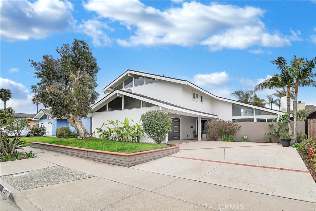3892 Finisterre Drive, Huntington Beach, CA 92649 - MLS#: OC23064034