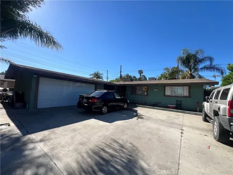 5620 Ensenada Way, Riverside, CA MLS: DW25105491