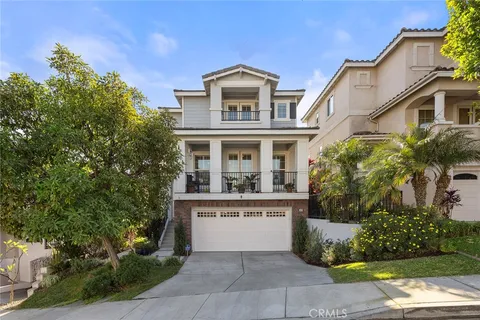 2923 Hathaway Court, Signal Hill, CA MLS: OC25008915