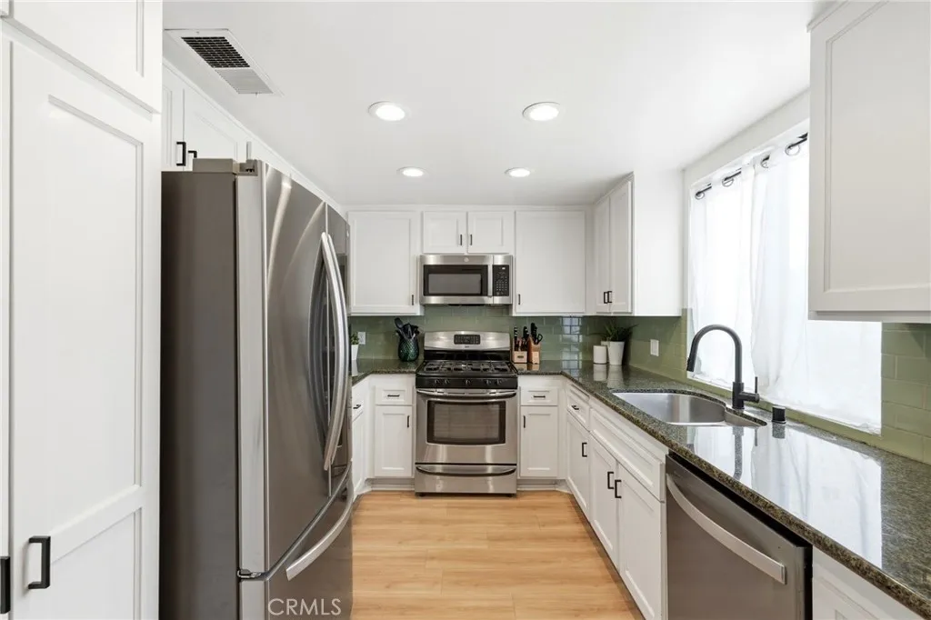 Additional image 7 of 4821 Riverton Ave Unit 2, North Hollywood, CA 91601