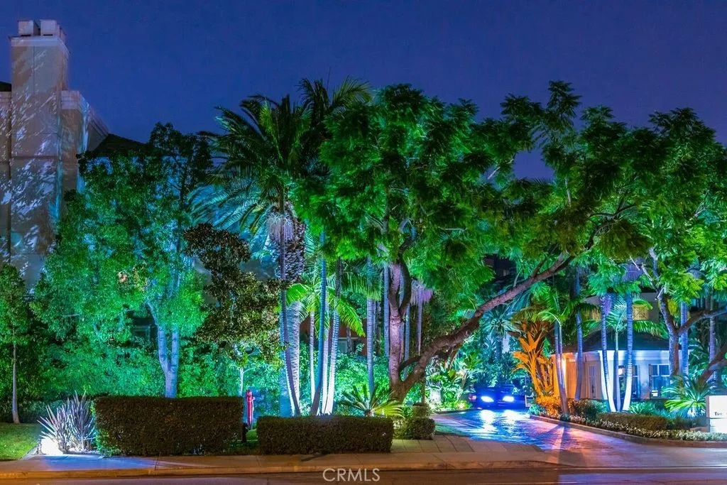 2233 Martin Unit 311, Irvine, CA 92612