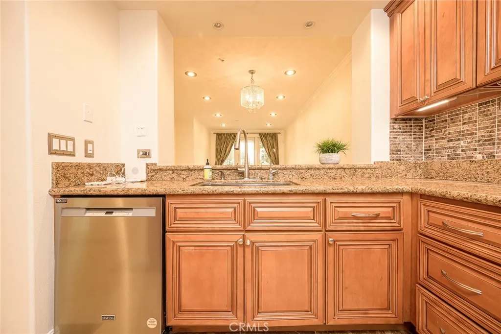 Additional image 8 of 2233 Martin Unit 311, Irvine, CA 92612