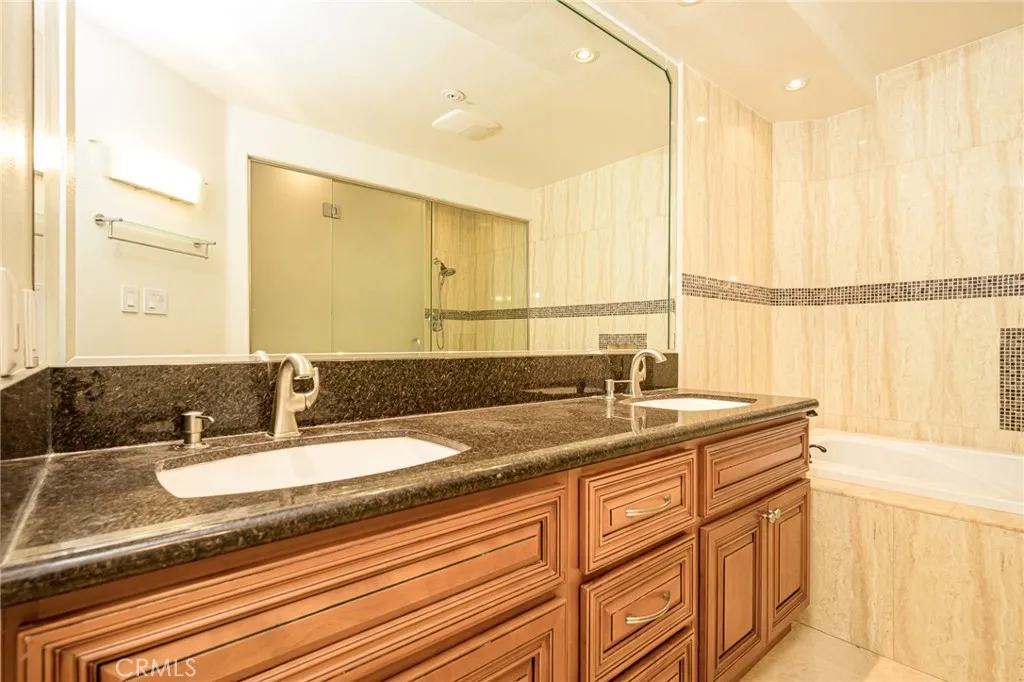 Additional image 23 of 2233 Martin Unit 311, Irvine, CA 92612