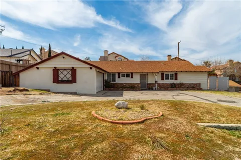 38629 Yucca Tree Street, Palmdale, CA MLS: SR25053591