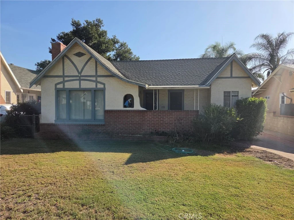 4020 Rosewood Place, Riverside, CA 92506
