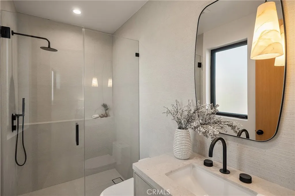 Additional image 64 of 15451 Camarillo Street, Sherman Oaks, CA 91403