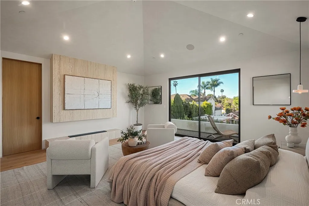 Additional image 20 of 15451 Camarillo Street, Sherman Oaks, CA 91403