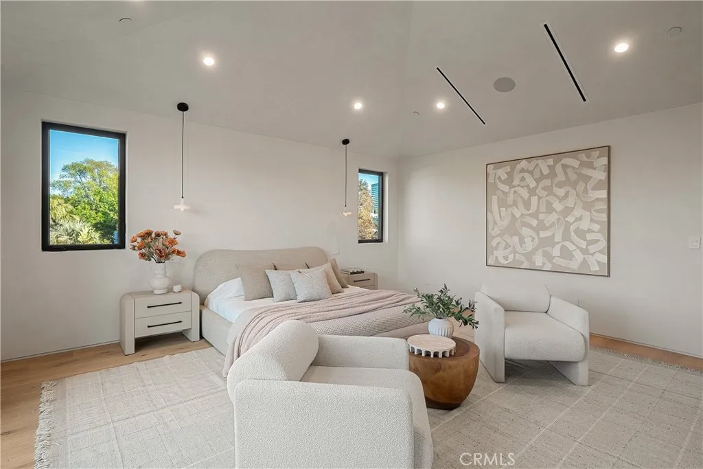 Additional image 59 of 15451 Camarillo Street, Sherman Oaks, CA 91403